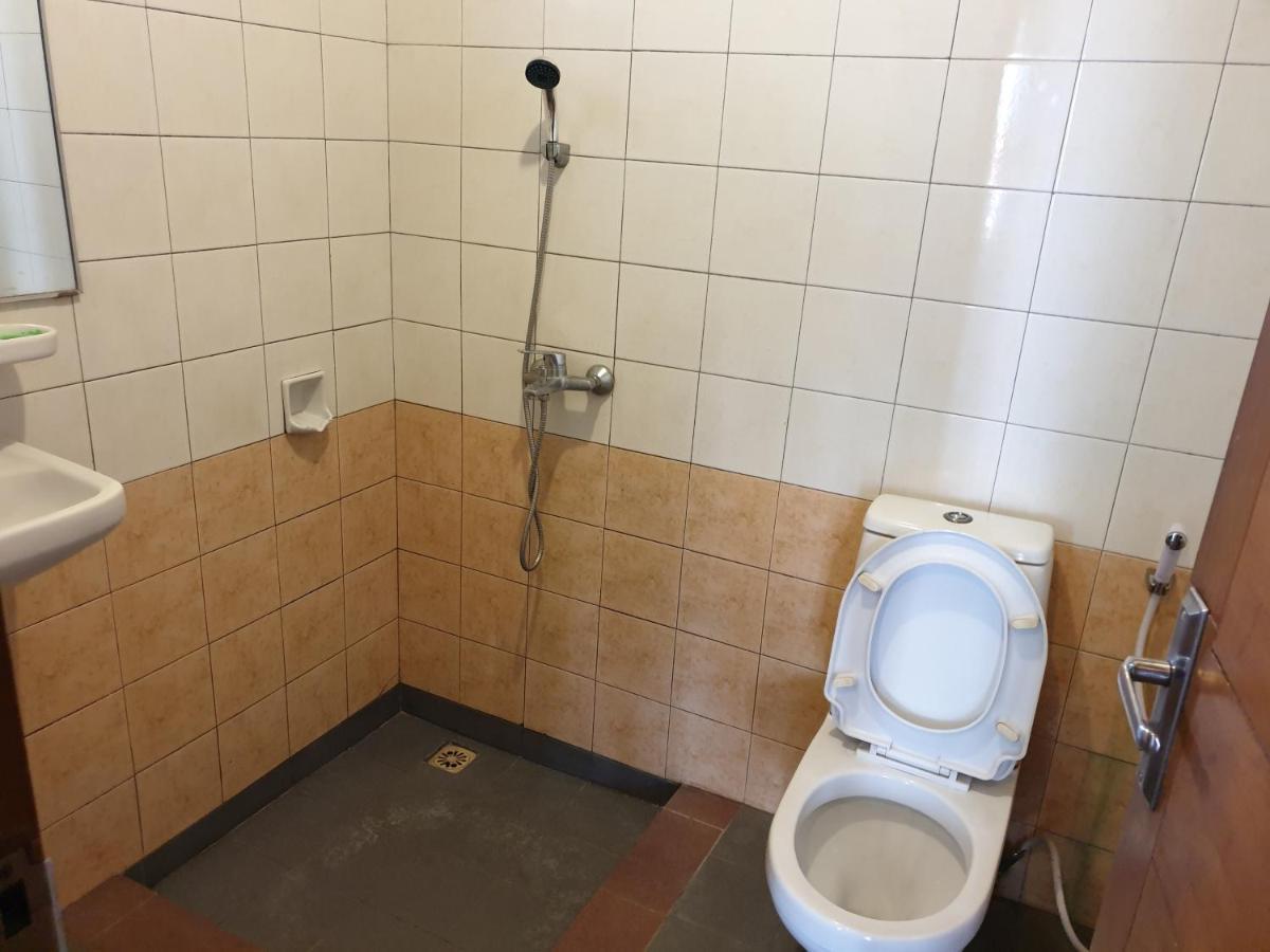 Yehezkiel Hotel Lembang Mitra Reddoorz Esterno foto