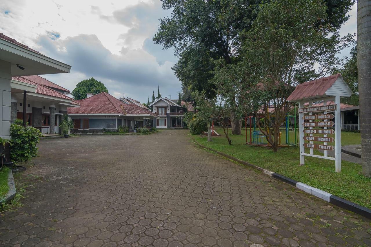 Yehezkiel Hotel Lembang Mitra Reddoorz Esterno foto