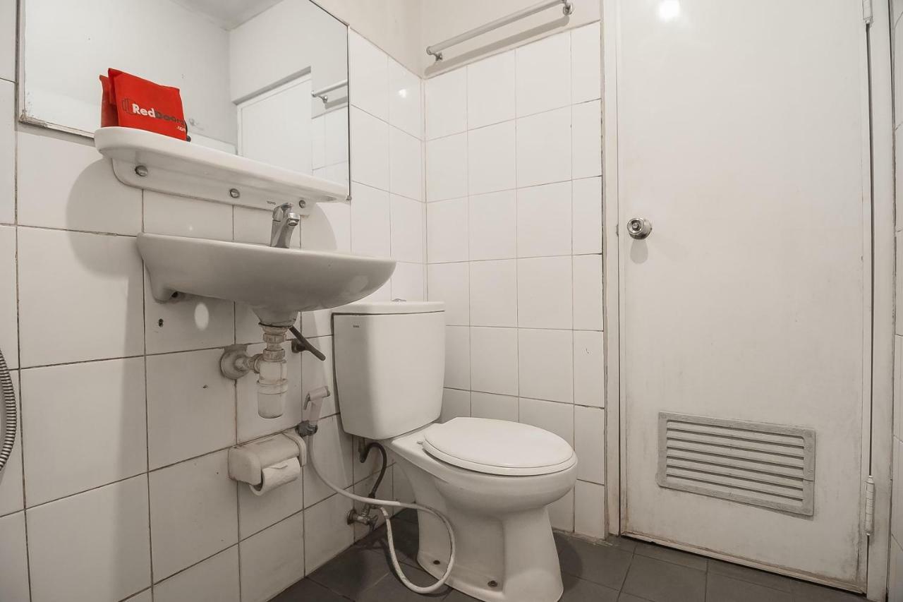 Yehezkiel Hotel Lembang Mitra Reddoorz Esterno foto